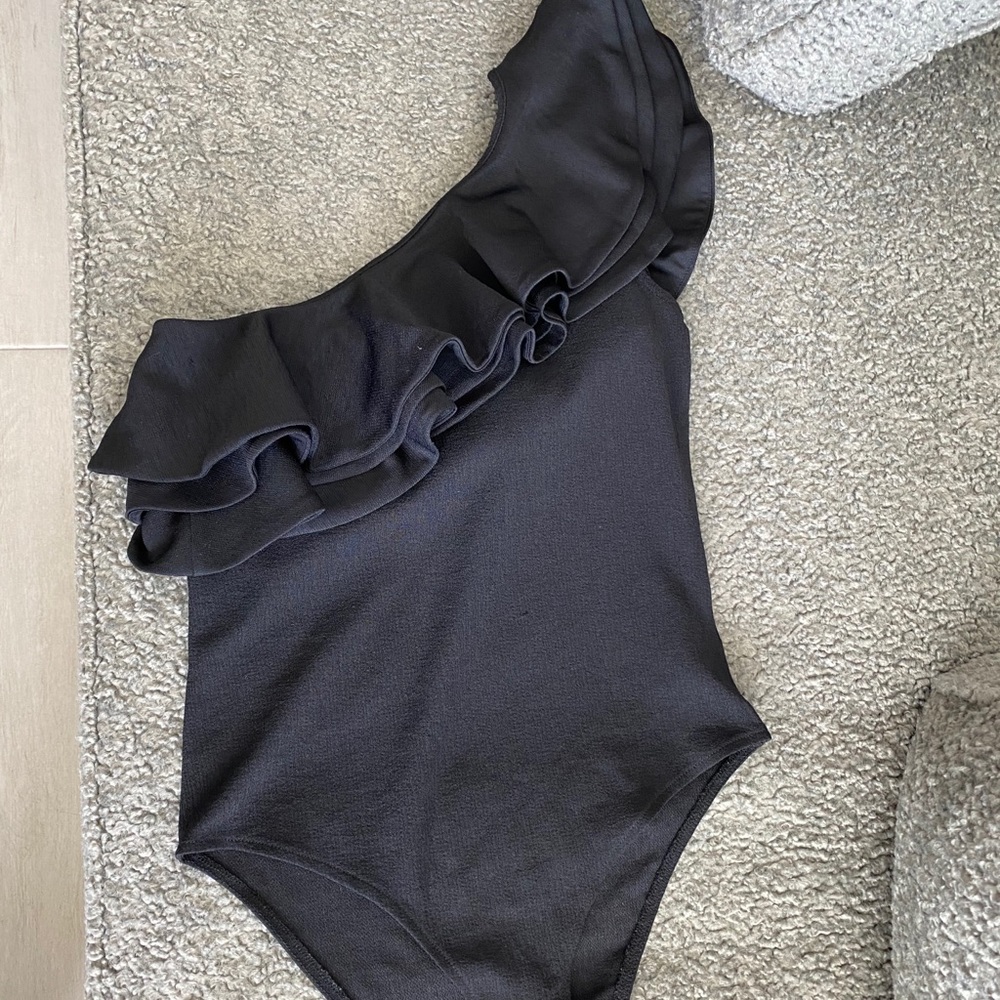 One Shoulder Black Body Suit